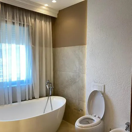 Apartment Daniel Apartament Golem (Tirana)